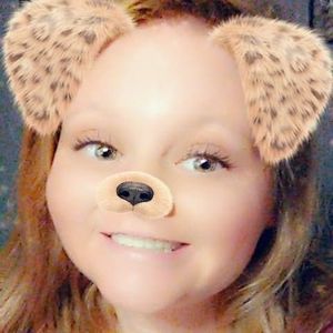 Meet your Posher, Evelyn